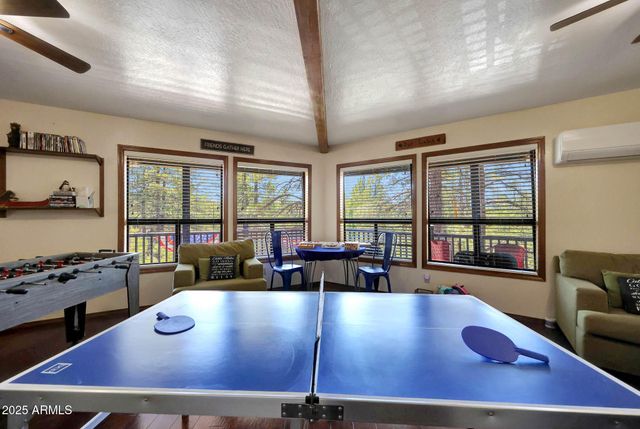 1070 E LAKE MEADOW Circle, Munds Park, AZ 86017