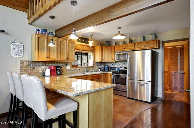 1070 E LAKE MEADOW Circle, Munds Park, AZ 86017