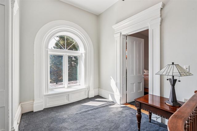 5664 Island Avenue, Newton, IA 50208