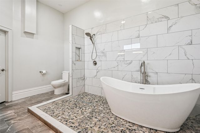 5664 Island Avenue, Newton, IA 50208