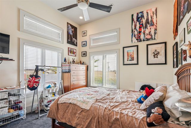 5664 Island Avenue, Newton, IA 50208