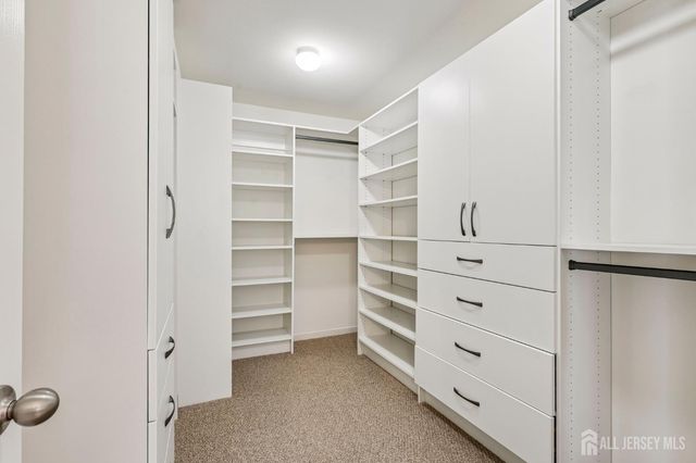204 Ellsworth Way, South Brunswick, NJ 08852