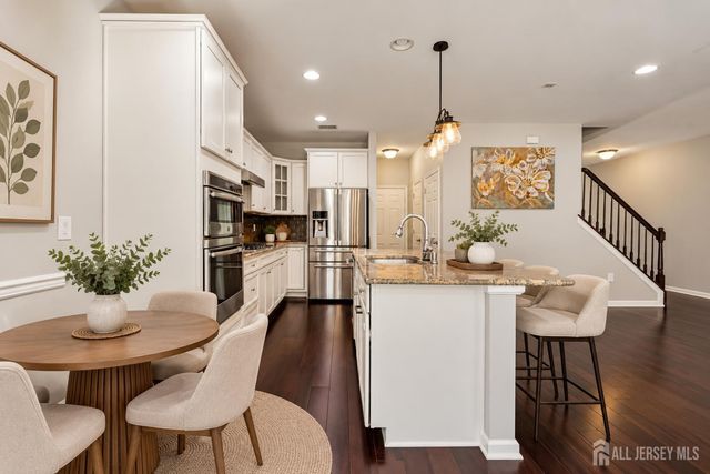 204 Ellsworth Way, South Brunswick, NJ 08852