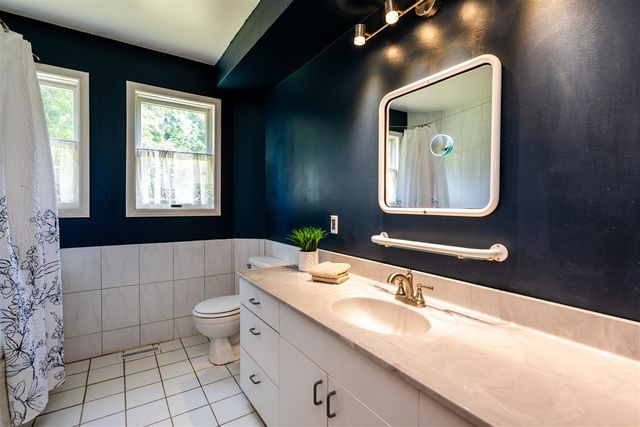 2775 Lakeland Drive, Berrien Springs, MI 49103