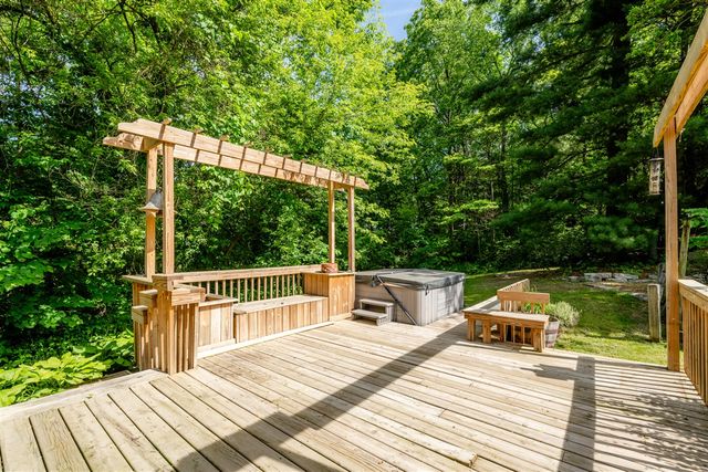 2775 Lakeland Drive, Berrien Springs, MI 49103