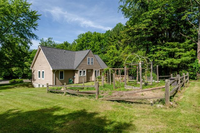 2775 Lakeland Drive, Berrien Springs, MI 49103