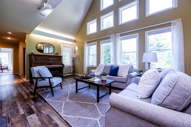 2775 Lakeland Drive, Berrien Springs, MI 49103