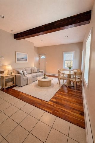 122 Boston St 2R, Salem, MA 01970