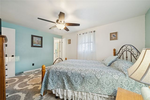 1402 Swede Hill Rd, Hempfield Twp, PA 15601