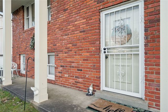 1402 Swede Hill Rd, Hempfield Twp, PA 15601