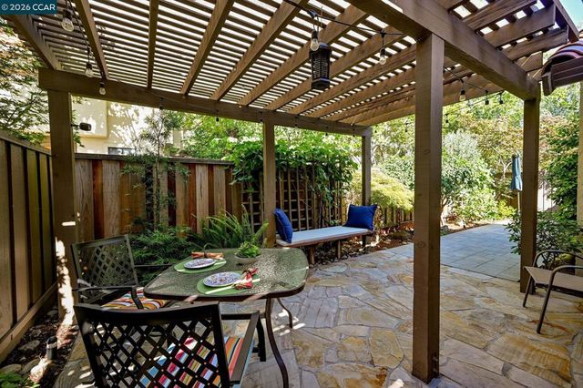336 Pimlico Dr, Walnut Creek, CA 94597