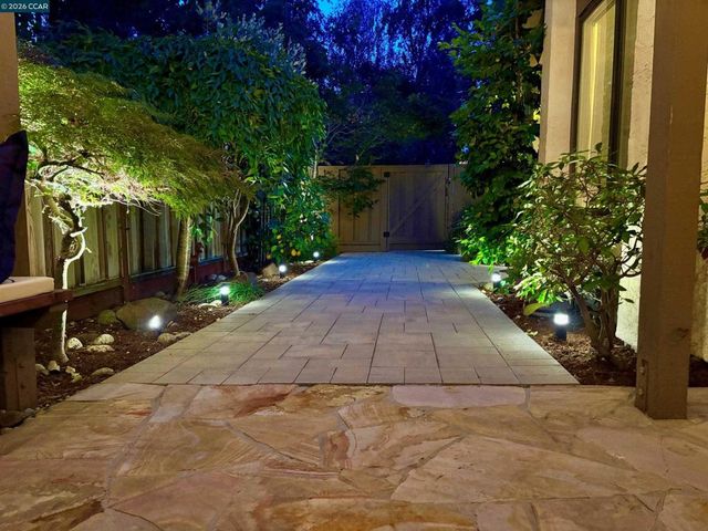 336 Pimlico Dr, Walnut Creek, CA 94597