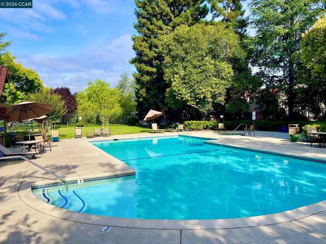 336 Pimlico Dr, Walnut Creek, CA 94597