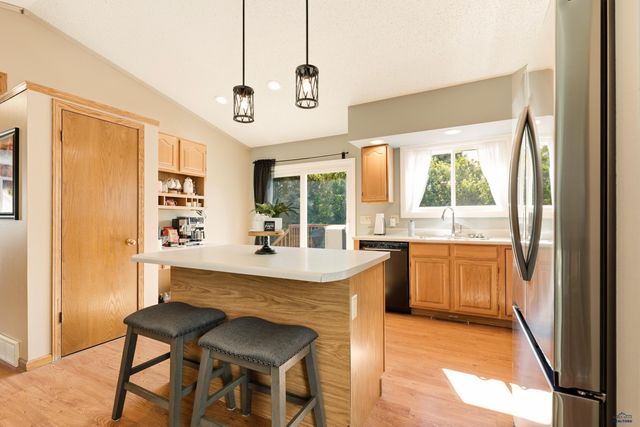 4011 MAPLE AVE, Rapid City, SD 57701