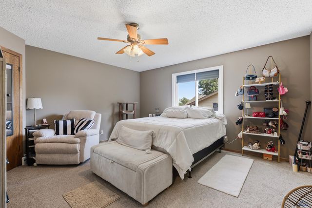 4011 MAPLE AVE, Rapid City, SD 57701
