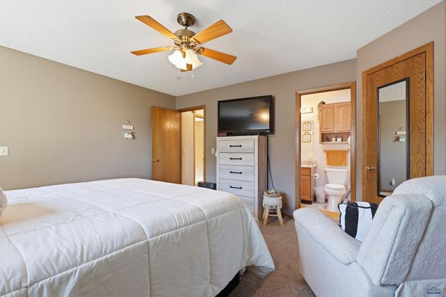 4011 MAPLE AVE, Rapid City, SD 57701
