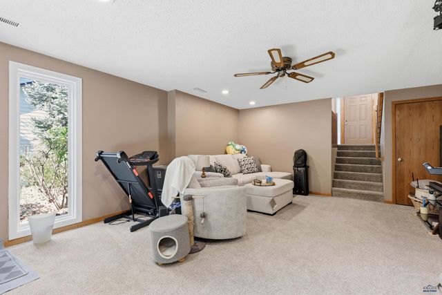 4011 MAPLE AVE, Rapid City, SD 57701