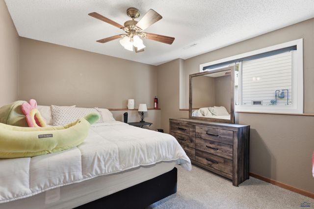 4011 MAPLE AVE, Rapid City, SD 57701