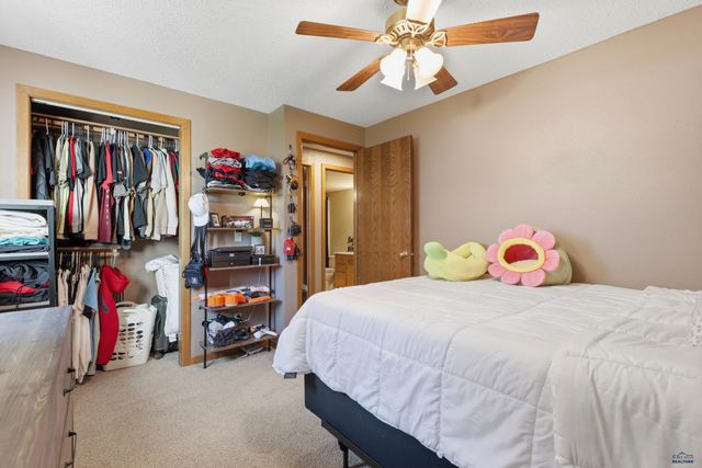 4011 MAPLE AVE, Rapid City, SD 57701
