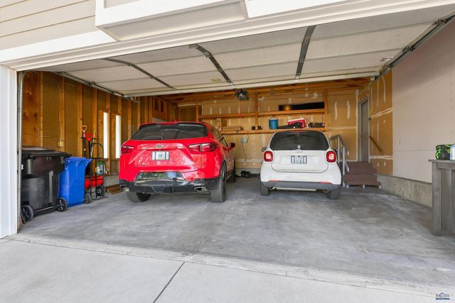 4011 MAPLE AVE, Rapid City, SD 57701