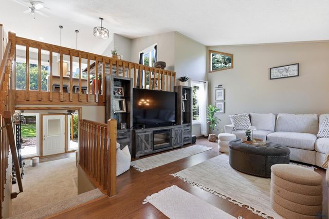 4011 MAPLE AVE, Rapid City, SD 57701