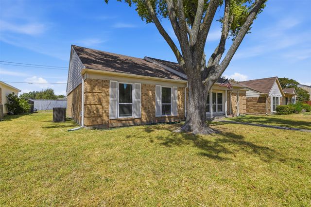 2209 Salerno Drive, Mesquite, TX 75150