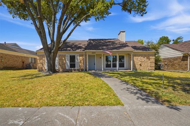 2209 Salerno Drive, Mesquite, TX 75150