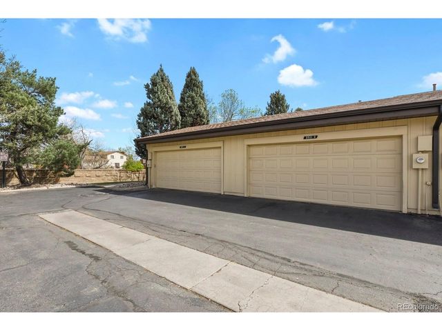 3501 S Kittredge St B, Aurora, CO 80013