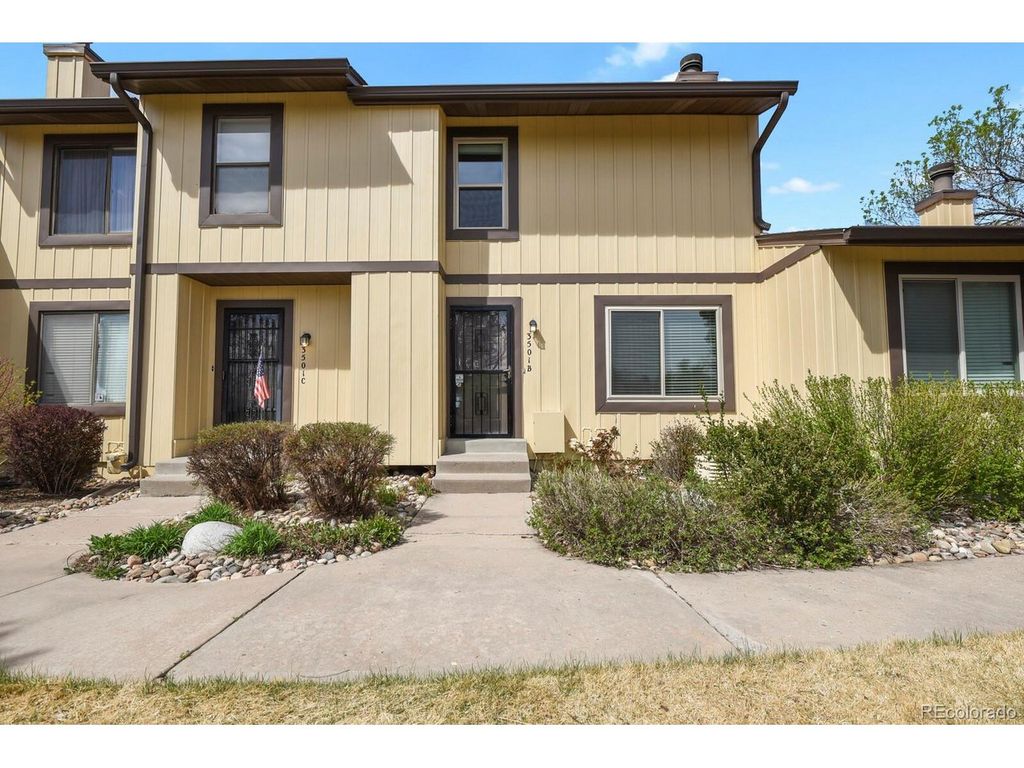3501 S Kittredge St B, Aurora, CO 80013