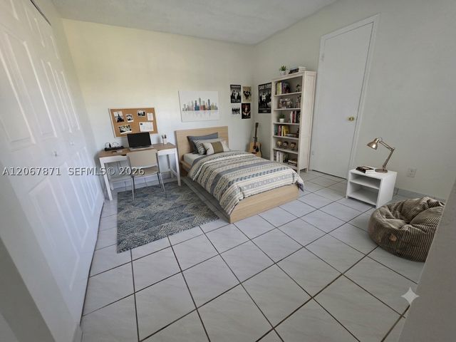 15238 SW 58th Ter, Miami, FL 33193