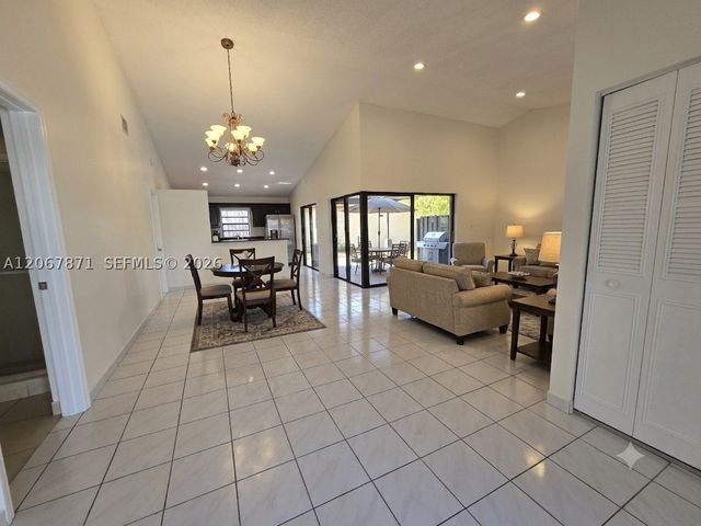15238 SW 58th Ter, Miami, FL 33193