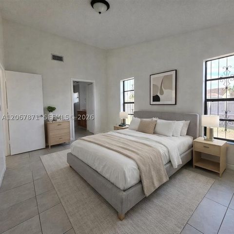 15238 SW 58th Ter, Miami, FL 33193