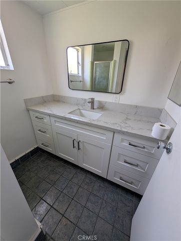1400 Lynoak Dr, Claremont, CA 91711