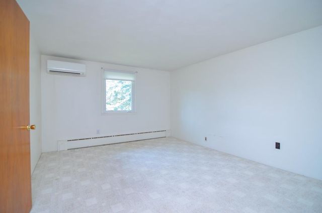 1105 S TIMMERS LANE, Appleton, WI 54914