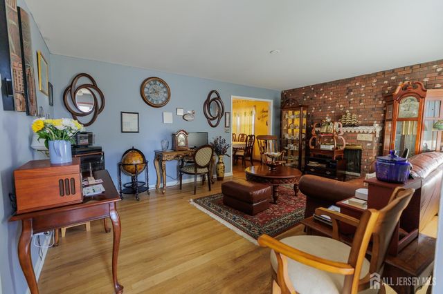 829 Harrell Avenue, Woodbridge Proper, NJ 07095