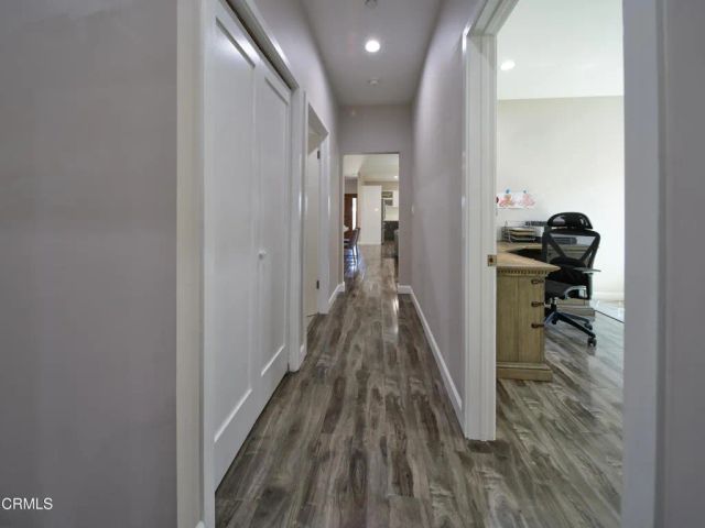 11045 Califa Street, North Hollywood, CA 91601