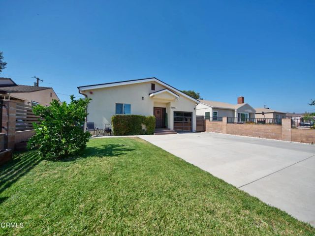 11045 Califa Street, North Hollywood, CA 91601