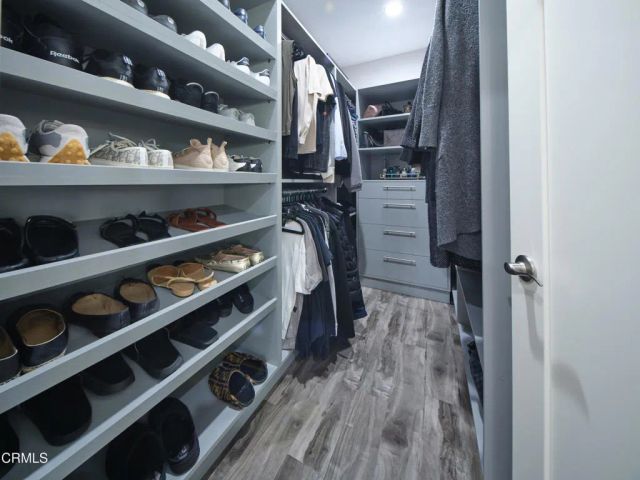 11045 Califa Street, North Hollywood, CA 91601