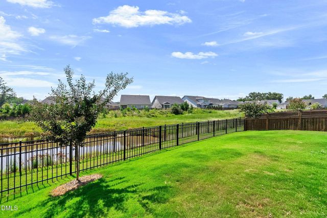 1737 Raven Falls Drive, Wendell, NC 27591