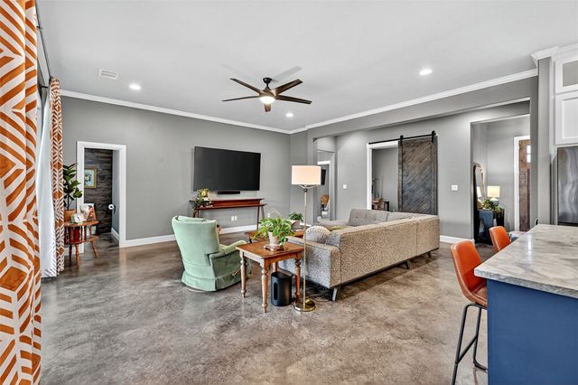 686 Cypress Point Drive, Gunter, TX 75058