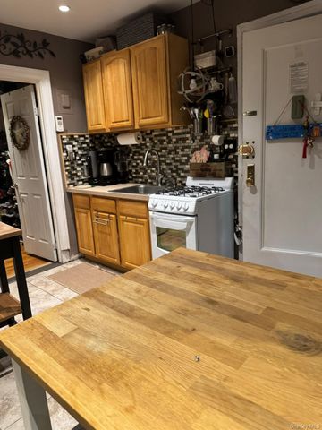 83-19 116th Street 1D, Kew Gardens, NY 11415