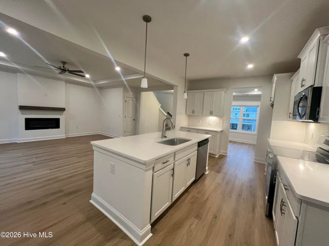 865 Blue Bird Drive, Vass, NC 28394