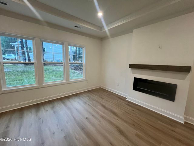 865 Blue Bird Drive, Vass, NC 28394