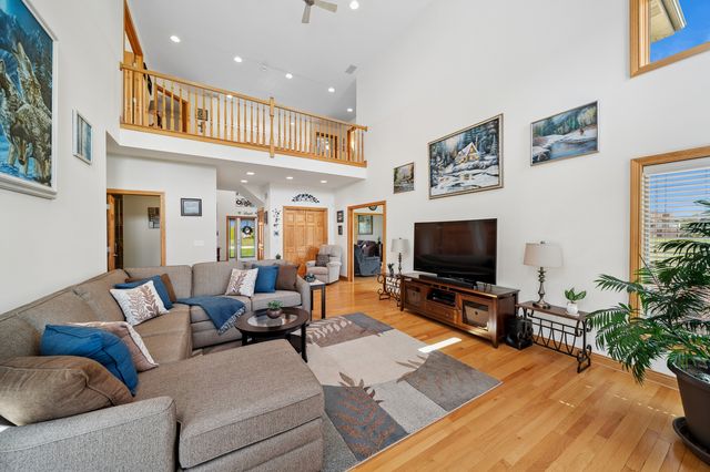 9501 W MAJESTIC Drive, Monee, IL 60449