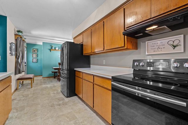 3521 Ascot DRIVE, Mount Pleasant, WI 53406