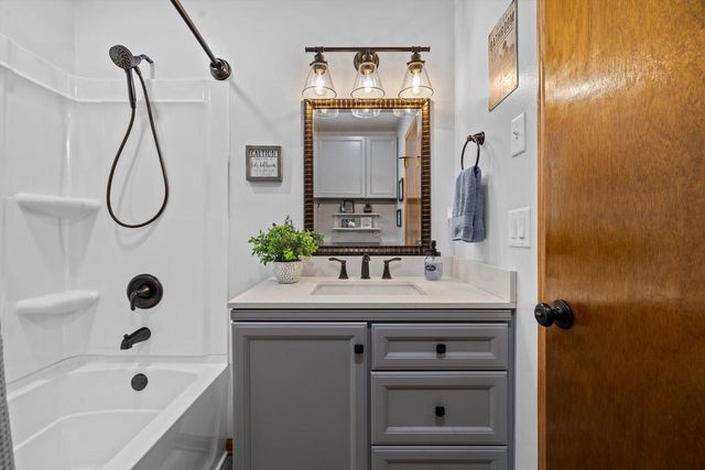 3521 Ascot DRIVE, Mount Pleasant, WI 53406