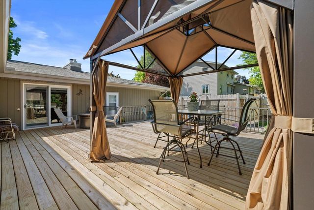 3521 Ascot DRIVE, Mount Pleasant, WI 53406