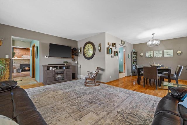 3521 Ascot DRIVE, Mount Pleasant, WI 53406