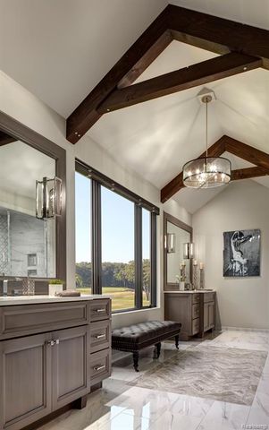 100 Bridgeview Drive, Bloomfield Hills, MI 48304