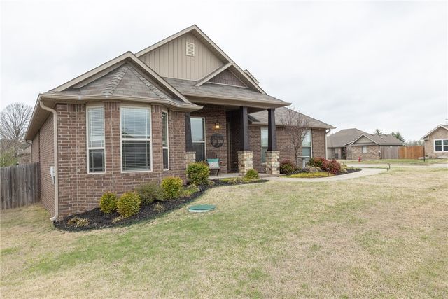 951 Piper Street, Cave Springs, AR 72718